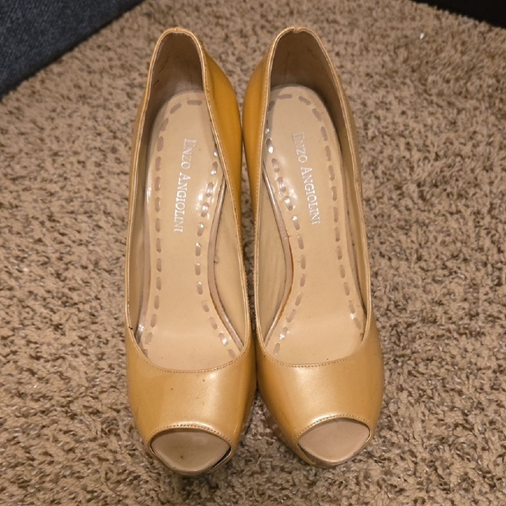 Cute Nude Peep Toe Heels